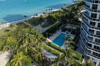 Bellini in Bal Harbour, FL - Foto de edificio - Building Photo