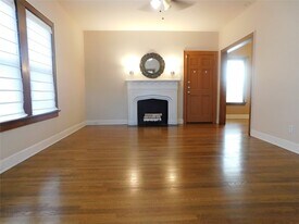 1915 Cleburne St in Houston, TX - Building Photo