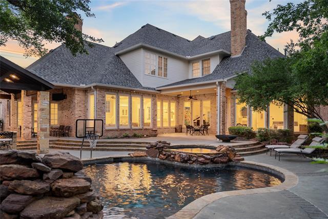 6506 Lakehurst Ave in Dallas, TX - Building Photo - Building Photo