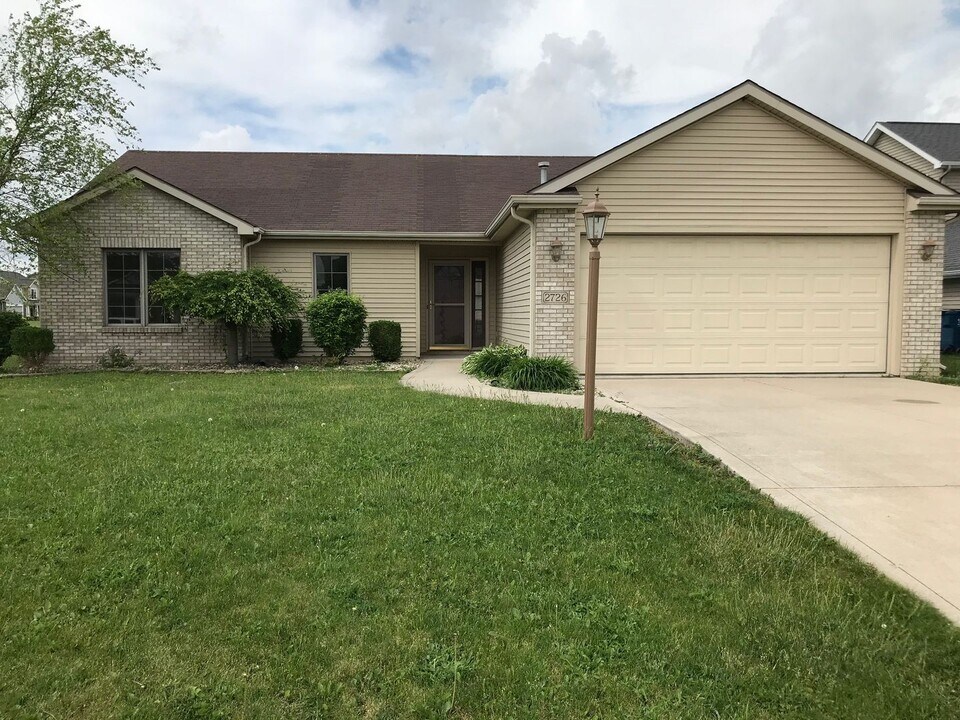 2726 Bearberry Ct in Fort Wayne, IN - Building Photo