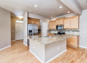 6110 North Point Bar Ln in Garden City, ID - Building Photo - Building Photo