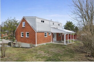 707 Citadel Dr in Monroeville, PA - Building Photo - Building Photo