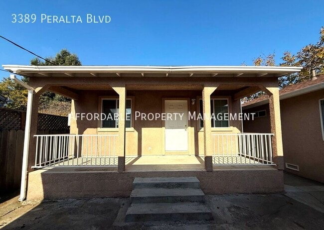 3389 Peralta Blvd in Fremont, CA - Building Photo - Building Photo