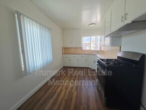 311 N Pacific Ave in Glendale, CA - Building Photo - Building Photo