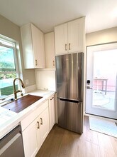 8509 Croydon Ave in Los Angeles, CA - Building Photo - Building Photo