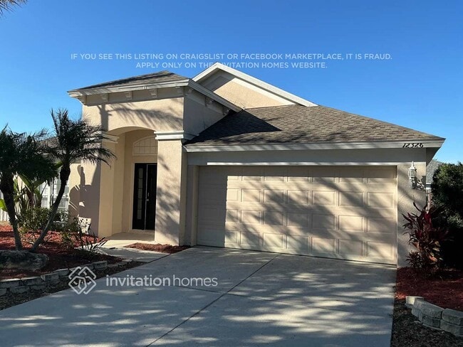 12326 Cedarfield Dr, Unit D102 in Riverview, FL - Foto de edificio - Building Photo