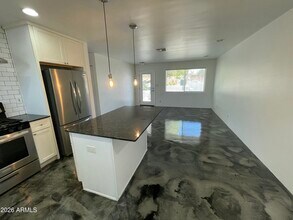 3416 N 37th St in Phoenix, AZ - Building Photo - Building Photo