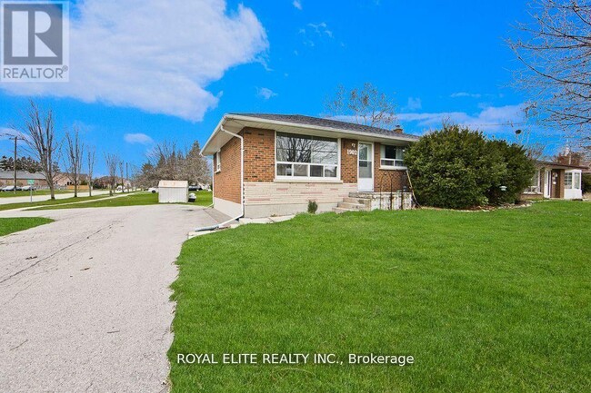 1902 Rossland Rd E