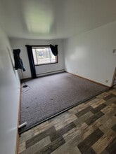 6521 Beloit Rd in West Allis, WI - Building Photo - Building Photo