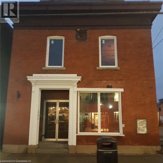 property at 262 Ottawa St N