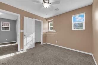 8688 Bella Sparkle Ave in Las Vegas, NV - Building Photo - Building Photo