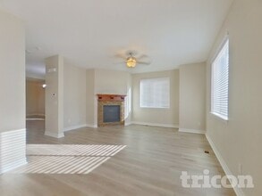 12742 E 106th Ave in Commerce City, CO - Building Photo - Building Photo