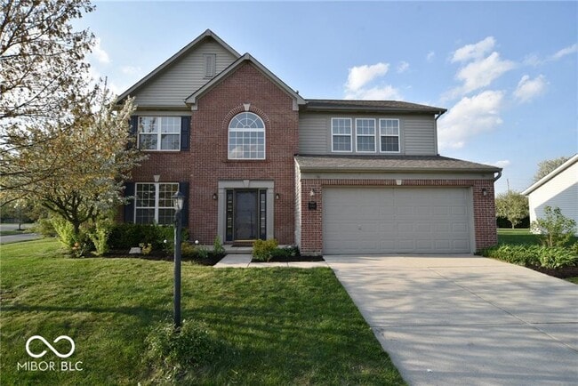 5742 Cantigny Way N in Carmel, IN - Building Photo - Building Photo