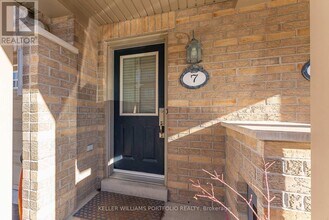 7 Cailiff St in Brampton, ON - Building Photo - Building Photo
