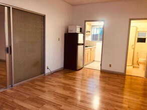 3832 Market St in Oakland, CA - Building Photo - Building Photo