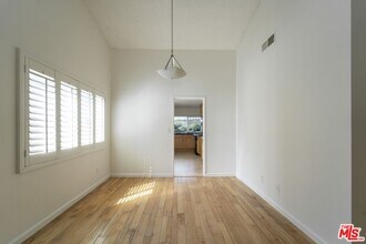 3107 Hodler Dr in Topanga, CA - Building Photo - Building Photo