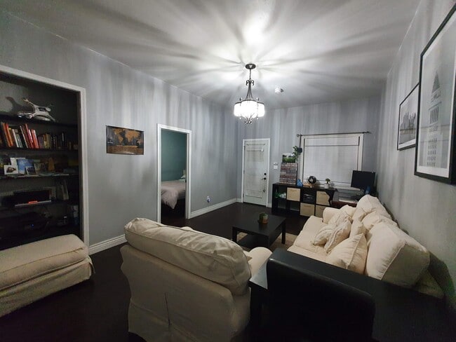 523 E 21st St in Los Angeles, CA - Building Photo - Building Photo