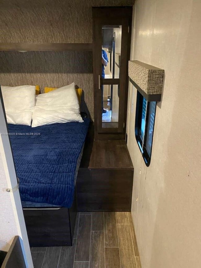 25236 SW 133rd Ave in Homestead, FL - Foto de edificio - Building Photo