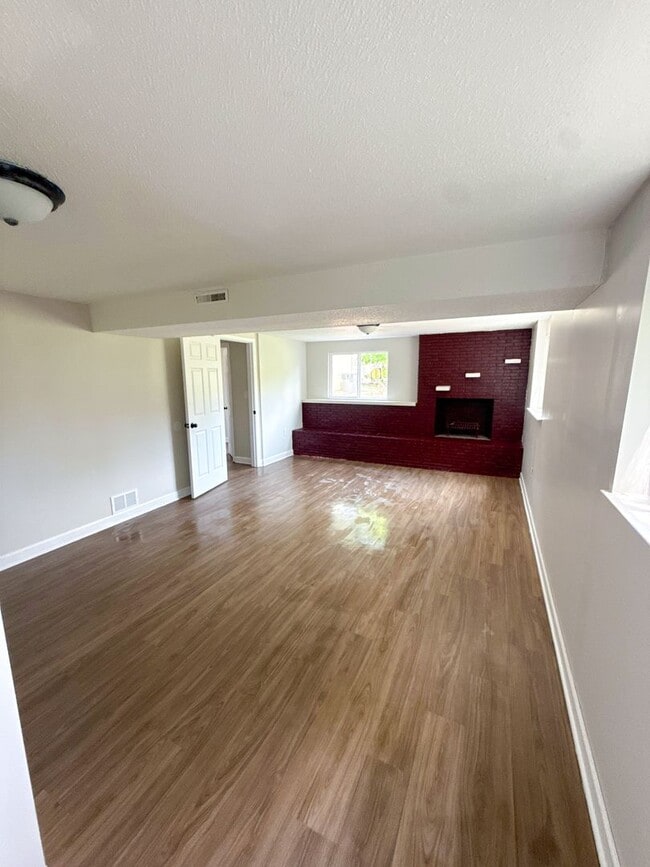 2480 Daily Rd in Columbus, OH - Building Photo - Building Photo