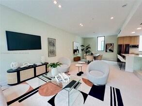 2694 SW 25th Ave in Miami, FL - Building Photo - Building Photo