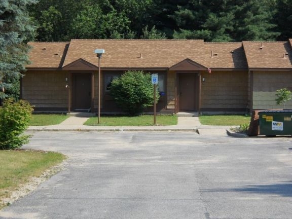 Central Lake Townhouses in Central Lake, MI - Building Photo