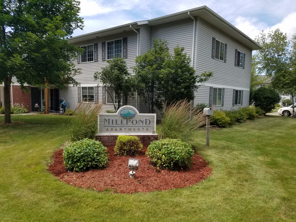 Mill Pond Apartments in Westfield, WI - Foto de edificio