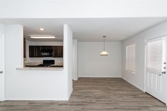 24406 Rossi Gardens Cir in Katy, TX - Foto de edificio - Building Photo