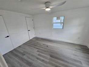 1044 NW 64th St in Miami, FL - Building Photo - Building Photo