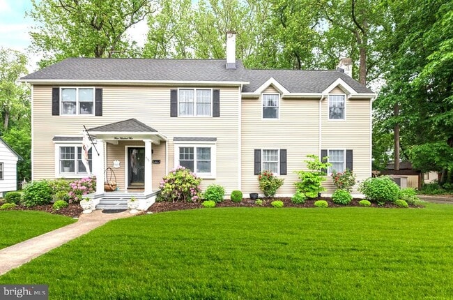 property at 405 W Mantua Ave