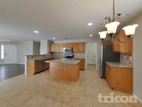 305 W Angus Rd in San Tan Valley, AZ - Building Photo - Building Photo