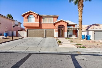 9896 Masked Duck Ave in Las Vegas, NV - Building Photo - Building Photo