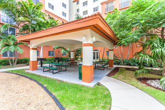 Lafayette Square Apartments in Miami, FL - Building Photo - Building Photo