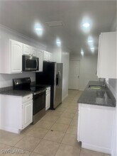 2203 Santiago Ave in Ft. Myers, FL - Building Photo - Building Photo