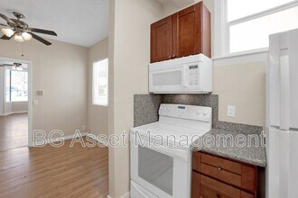 916 Marin St in Vallejo, CA - Building Photo - Building Photo