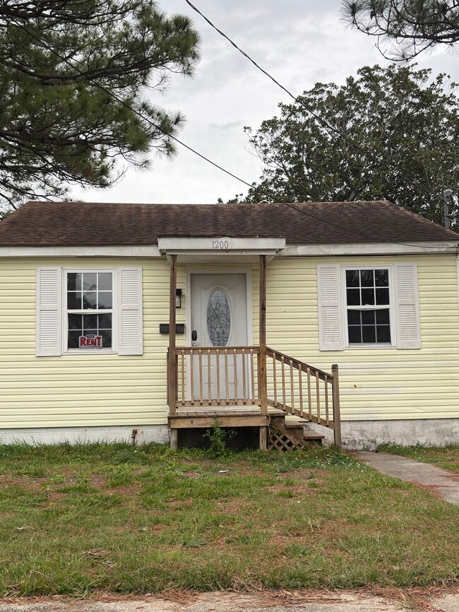 property at 1200 Southlawn Blvd