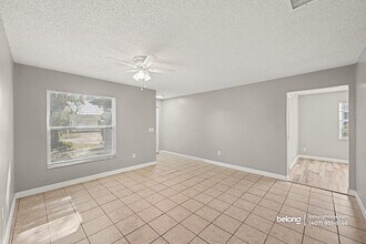 2756 Locksley Rd in Melbourne, FL - Foto de edificio - Building Photo