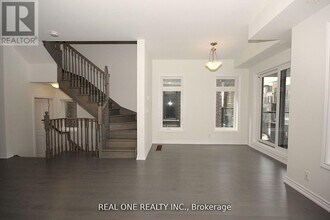 11 Gothenburg Ln in Markham, ON - Building Photo - Building Photo