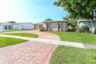 9394 NW 19th Pl in Sunrise, FL - Building Photo - Building Photo