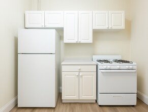 54 Egmont St in Brookline, MA - Building Photo - Building Photo