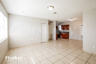 275 NW 194th Terrace in Miami, FL - Building Photo - Building Photo