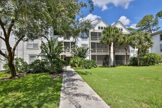 ARIUM Grove Walk in Sarasota, FL - Building Photo - Building Photo