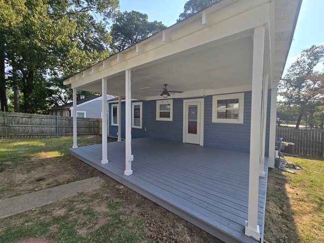 2801 Oak St in Shreveport, LA - Building Photo - Building Photo