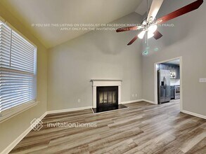 3021 Robin Terry Ct in Charlotte, NC - Foto de edificio - Building Photo