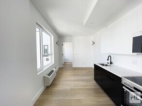 Crown Heights / Brooklyn / Sunlit 1-Bed 1- in Brooklyn, NY - Building Photo - Building Photo