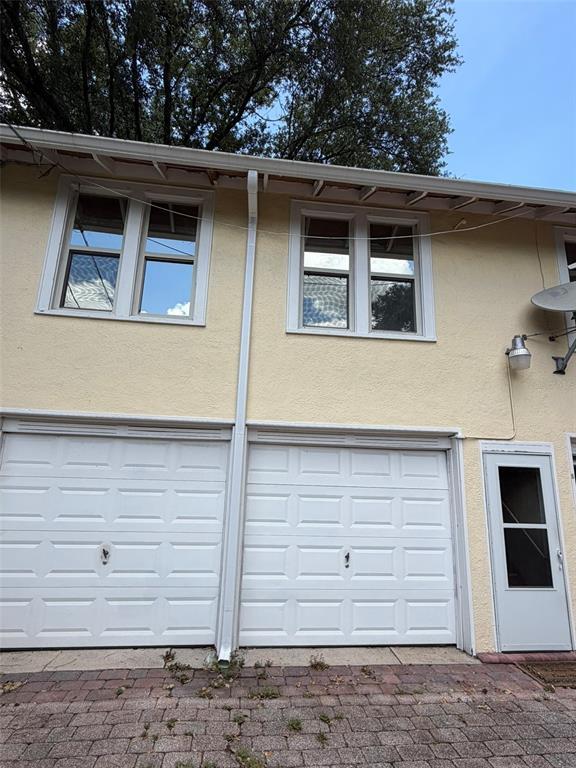 property at 639 E Amelia St