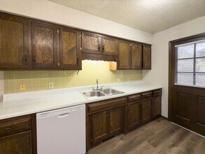 2427-2427 E Heying Dr in Columbia, MO - Foto de edificio - Building Photo