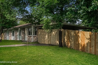 7701 Sherry Lynn Ct in Louisville, KY - Foto de edificio - Building Photo