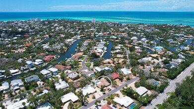 620 Venice Ln in Siesta Key, FL - Building Photo - Building Photo