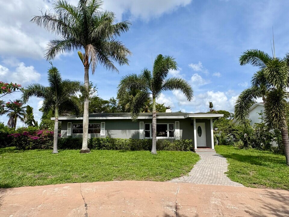 3615 SE 1st St in Boynton Beach, FL - Building Photo