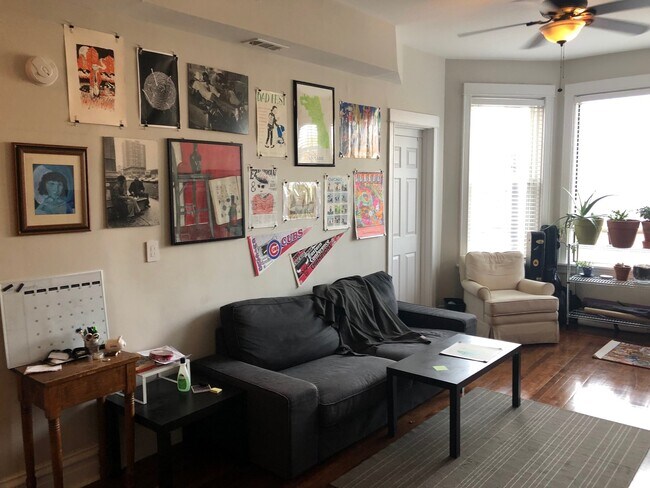 908 N Western Ave in Chicago, IL - Building Photo - Building Photo